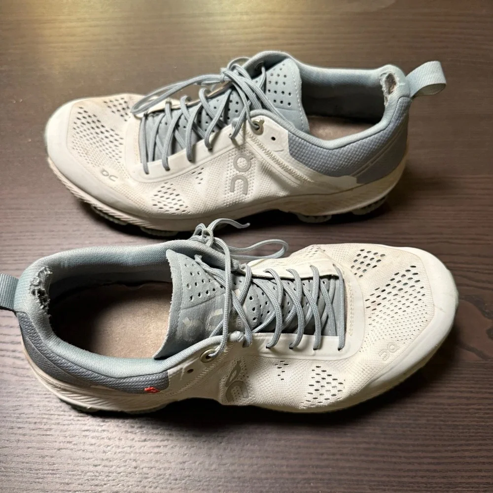 On‎ Cloud Running Shoes Women's US 9 EU 40.5 Gray Athletic Sneakers